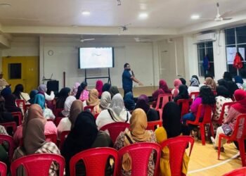 ކޭ ކޭ އިންޓަރ ނެޝަނަލް ޕްރީސްކޫލުގެ މުއައްޒަފުންނަށް ”އަރުތަ“ ޕްރޮގްރާމު ކުރިއަށް ގެންގޮސްފި