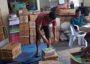 ޖަނަވަރީ މަހުގެ 10 ގެ ކުރިން ސްކޫލުތަކަށް ބޭނުންވާ ޓެކްސްޓު ފޮތްތައް ފޮނުވައި ނިންމަނީ