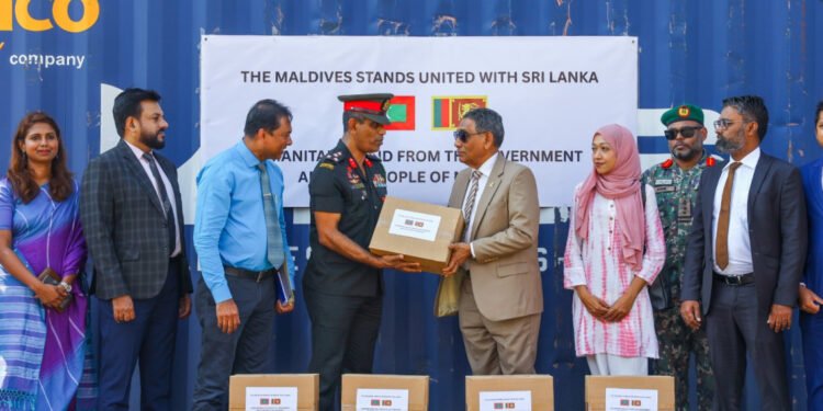 ރާއްޖެއިން ހަދިޔާކުރި 25،000 މަސްދަޅު ކޭސް ލަންކާއާ ހަވާލުކޮށްފި