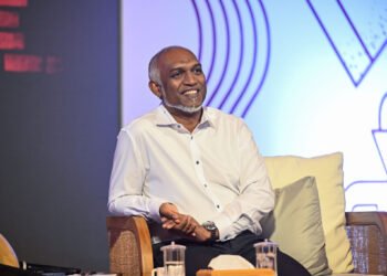 އިންޓަނެޓް އަގުހެޔޮ ކުރަން މަސައްކަތް އެބަކުރަން: ރައީސް