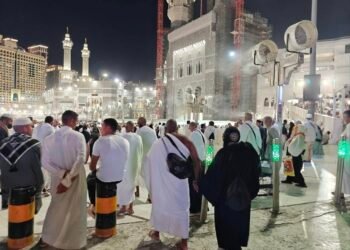 ބޮޑު ޗުއްޓީގައި 7،000 އަށް ވުރެ ގިނަ މީހުން އުމްރާ އަށް