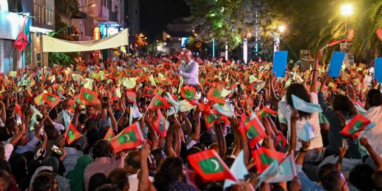 ޕީއެންސީގެ މެމްބަރުންގެ އަދަދު 70،000 އިން މައްޗަށް