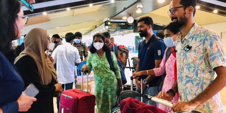 ނަރުހުންނާއި ޓީޗަރުން ފަދަ ވަޒީފާތަކަށް ބިދޭސީން ގެނައުން ހުއްޓުވަނީ