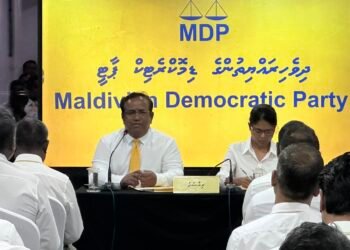 ވަކި މީހެއްގެ ނުފޫޒަކަށް ތަބައެއް ނުވާނަން: ޣަފޫރު