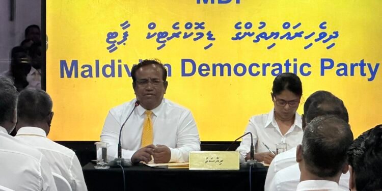 ވަކި މީހެއްގެ ނުފޫޒަކަށް ތަބައެއް ނުވާނަން: ޣަފޫރު