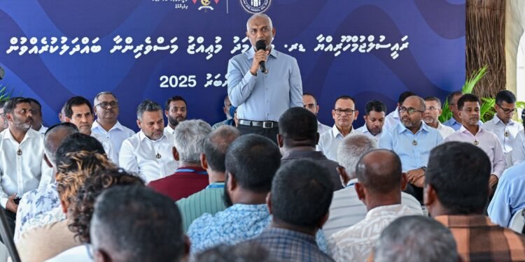 މަސްވެރިންގެ އަޑު އަހައިފިން، ކަންބޮޑުވުންތަކަށް ހައްލު ގެނެސްދޭނަން: ރައީސް