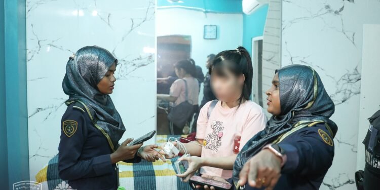 މާލޭގައި ހިންގަމުންދިޔަ އިތުރު 3 ސްޕާ ބަންދުކޮށްފި