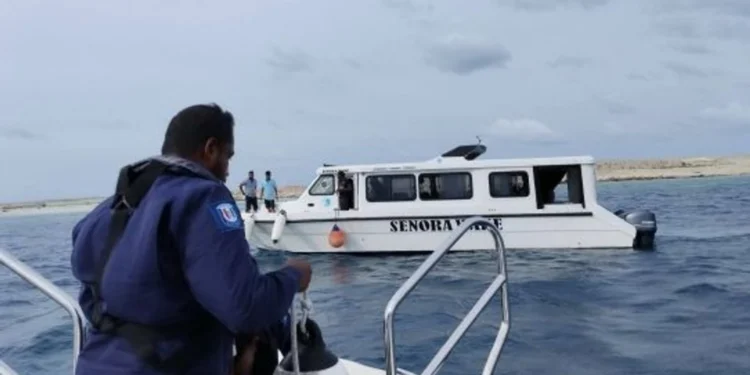 ސްކޫލު ބަންދާ ދިމާކޮށް އުޅަނދުފަހަރު ޗެކްކުރަނީ