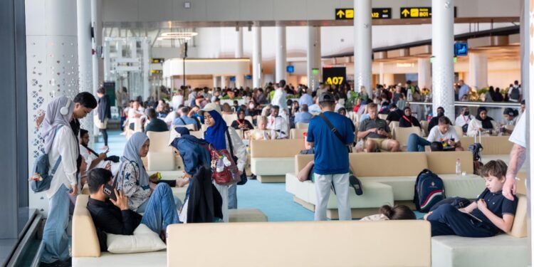 ވީއައިއޭއިން އެއްދުވަސްތެރޭ 27،000 ފަސިންޖަރުންނަށް ހިދުމަތް ދީފި