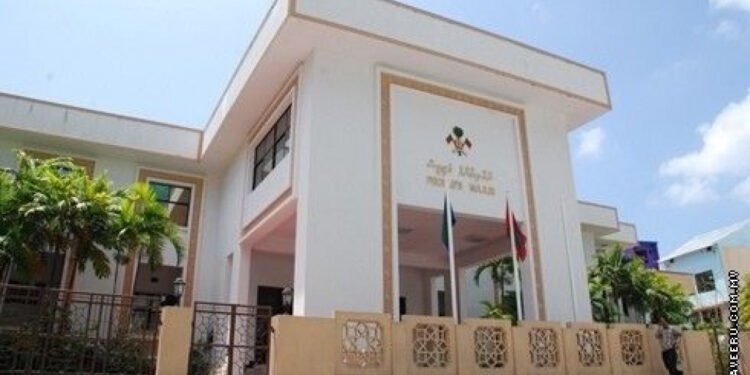 ތިންވަނަ ދައުރުގެ މަސައްކަތް ނިންމައި، މަޖިލިސް ޗުއްޓީއަށް