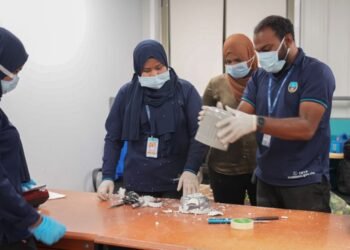 ޑްރަގް އެތެރެކުރާ މީހުންނަށް މަރުގެ އަދަބު ދޭން ފާސްކޮށްފި