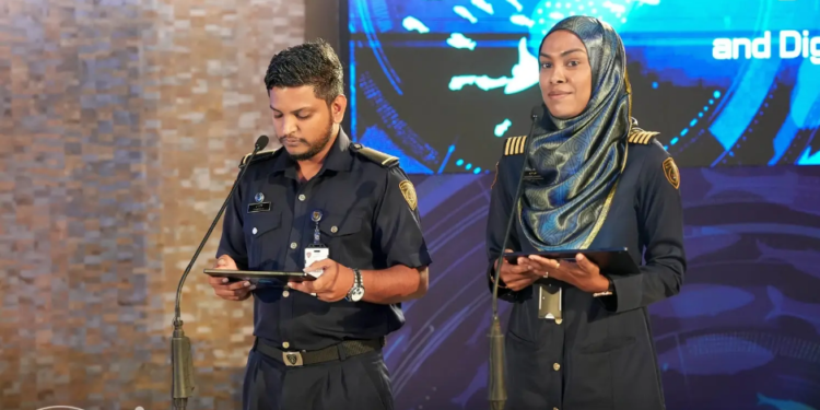 ގުރައިދޫގައި ޕާސްޕޯޓުގެ ޚިދުމަތް ރަސްމީކޮށް ފަށައިފި