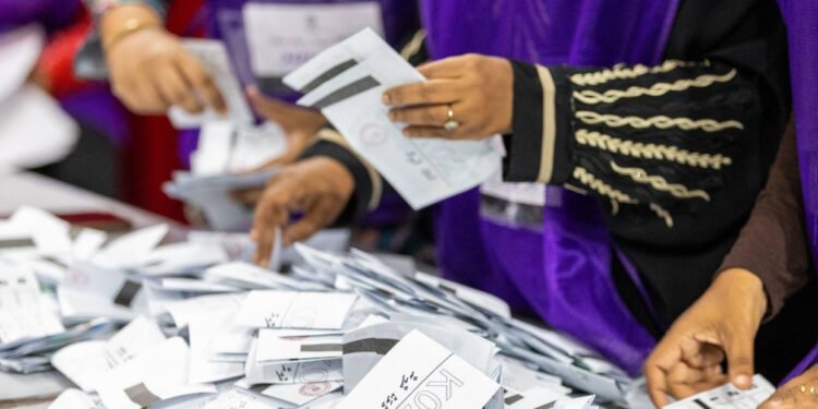 ކައުންސިލް އިންތިޚާބަށް އާންމުން ހޭލުންތެރިކުރުވަން އީސީން ޓިކްޓޮކް މުބާރާތެއް ބާއްވަނީ