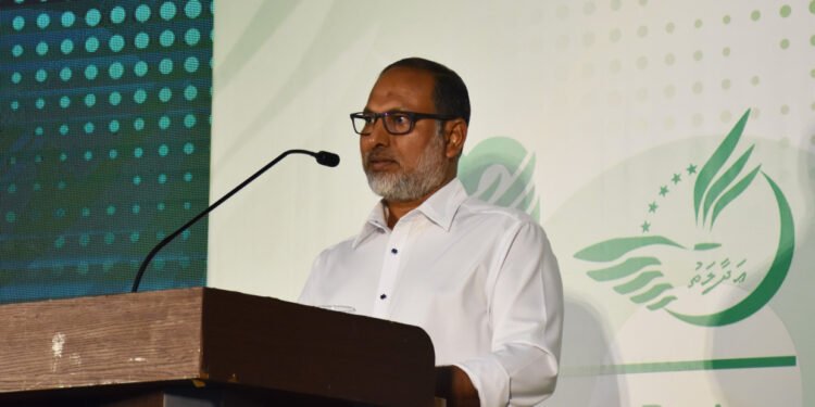 ނަޝީދު ތައުބާވެ، މައާފަށް އެދެން އަދާލަތުން ގޮވާލައިފި