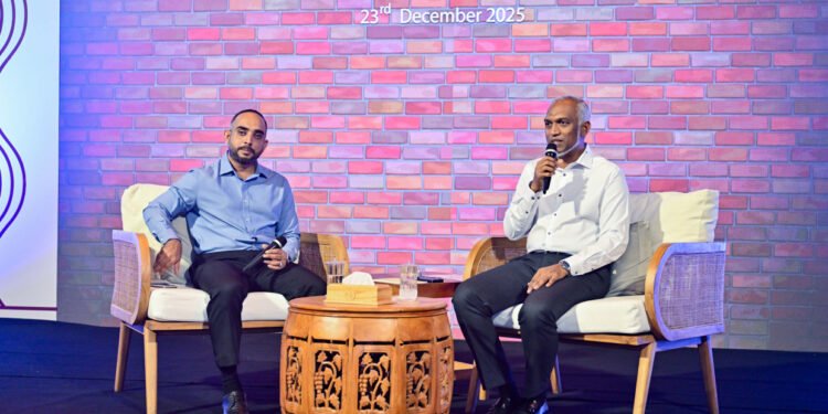 އެއާޕޯޓް ނާޅާ އެއާ ސްޓްރިޕް އެޅުމާއި ގުޅޭގޮތުން މަޝްވަރާ ކުރަނީ