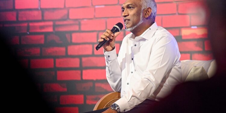 ރިސޯޓް ތަކުގައި މަސައްކަތް ކުރާ ޒުވާނުންނަށް ބޯހިޔާވަހިކަން ހޯދައިދެނީ