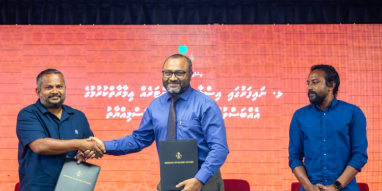 ފަސް ރަށެއްގައި އިސްލާމީ މަރުކަޒުތަކާއި މިސްކިތްތައް ބިނާކުރުމުގެ މަޝްރޫޢުތަކެއް ހަވާލުކޮށްފި