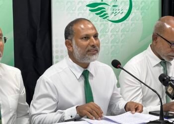 ޕާޓީގެ ރައީސް ހޮވާނީ އީ-ވޯޓުން: އަދާލަތު