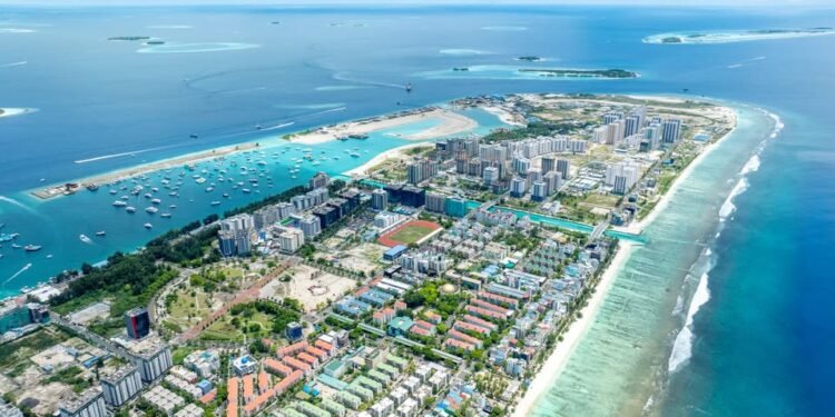 ހުޅުމާލޭ ފަޅުގައި ފައިބަރު މަސައްކަތް ނުކުރަން އަންގައިފި