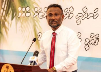 ޅެން ހެދުމުގެ މުބާރާތަކަށް ހުޅުވާލައިފި