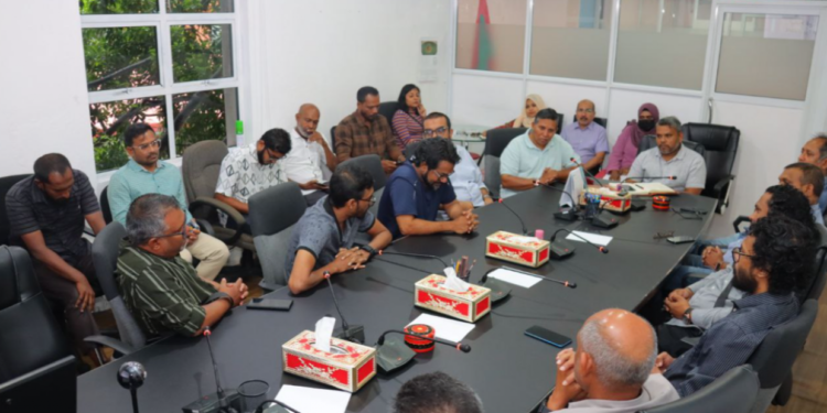 ޝަރުތު ހަމަވި މީޑިއާއެއް އުނިކޮށް، ފައިސާ ދިނުމުގެ މަސައްކަތް ފަށަނީ