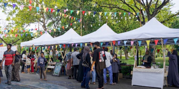 ރަމަޟާންމަހު ސެންޓްރަލް ޕާކުގައި އޮންނަ ރޯދަ ބާޒާރަށް ސްޓޯލްތައް ކުއްޔަށް ދޫކުރަން ހުޅުވާލަނީ