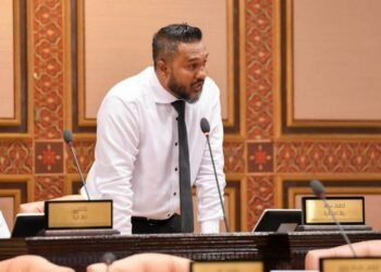 ޕީ އެންސީގެ ޓިކެޓް ކުރީގެ މެމްބަރަށް