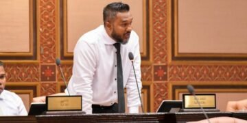 ޕީ އެންސީގެ ޓިކެޓް ކުރީގެ މެމްބަރަށް