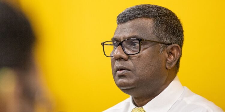 ކައުންސިލް އިންތިޚާބުގެ ކެމްޕޭން ތެރެއިން މަގާމުގެ ޒިންމާތައް އޮތީ އަތުލާފައި –  އިބުރޭ