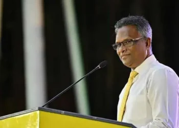ކޮންމެ ދިވެއްސެއްގެ ކިބައިގައި ހުންނަންޖެހޭނެ އެންމެ މަތިވެރި ސިފައަކީ ޤައުމީ ލޯބި: މޭޔަރ ޢާޒިމް