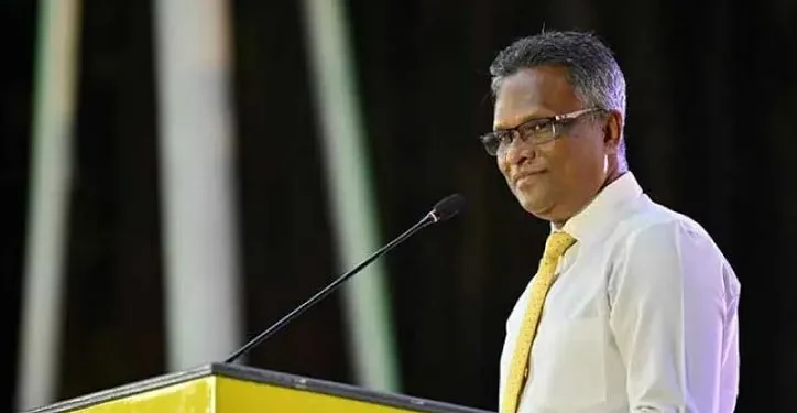 ކޮންމެ ދިވެއްސެއްގެ ކިބައިގައި ހުންނަންޖެހޭނެ އެންމެ މަތިވެރި ސިފައަކީ ޤައުމީ ލޯބި: މޭޔަރ ޢާޒިމް