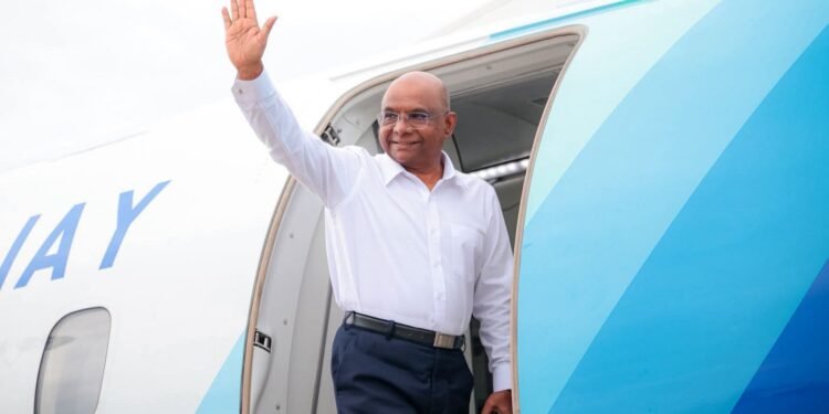 ޚާރިޖީ ގުޅުމަށްފަރިތަ ސިޔާސީ ތަޖުރިބާކާރު ޢަބްދުﷲ ޝާހިދު 2028ގެ ރިޔާސީ ރޭހަށް