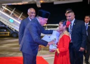 މެލޭޝިއާގެ ބޮޑުވަޒީރު ރާއްޖެ ވަޑައިގެންފި